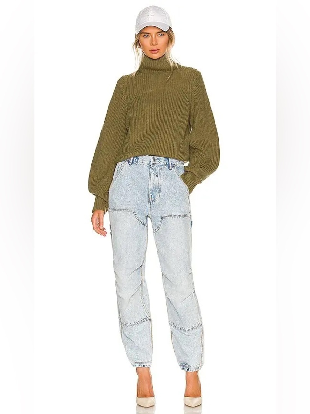 L'ACADEMIE Oversized
Raylee Turtleneck Sweater In Olive XXS